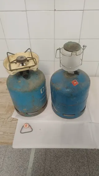 Hornillo Camping 2 Bombonas Gas y Farol