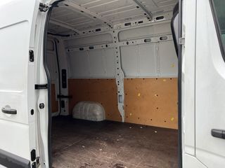 Nissan NV400 Furgon 2.3 dCi Comfort 3.5t L2H2 FWD 96 kW (130 CV)