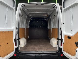 Nissan NV400 Furgon 2.3 dCi Comfort 3.5t L2H2 FWD 96 kW (130 CV)