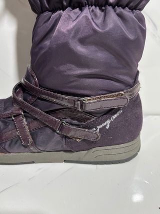 Stivali viola impermeabili con pelliccia