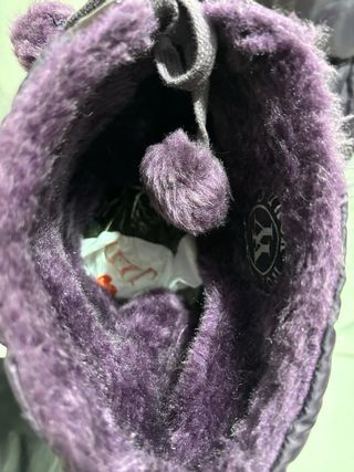 Stivali viola impermeabili con pelliccia