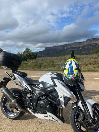 Suzuki GSX-S750 A2 Blanca y Azul