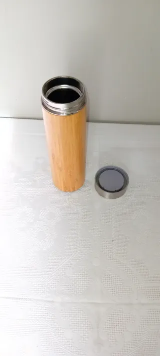 Termo de bambú