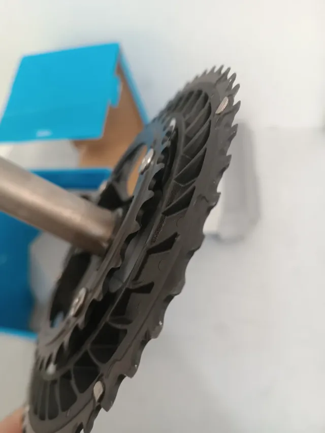 Shimano 105 FC-R7000 Bielas Negra E1F7236