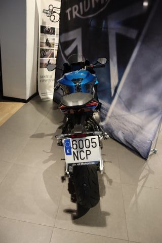 Aprilia RS 660 - Moto Deportiva Azul/Roja