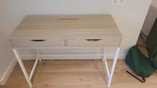 Escritorio IKEA Alex Madera y Metal