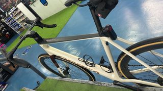 Orbea Orca M30 con Ruedas y Manillar de carbono