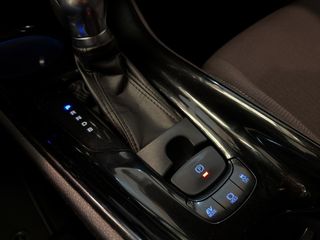 Toyota C-HR 1.8 125H Active 90 kW (122 CV)