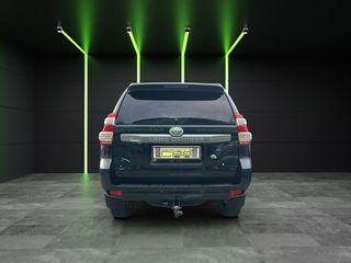 Toyota Land Cruiser 2.8 D-4D VX Auto 130 kW (177 CV)