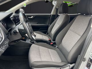 Kia Stonic 1.0 T-GDi MHEV iMT Concept 74 kW (100 CV)