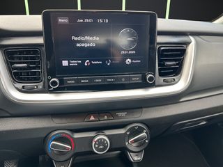 Kia Stonic 1.0 T-GDi MHEV iMT Concept 74 kW (100 CV)