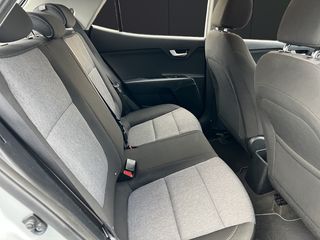 Kia Stonic 1.0 T-GDi MHEV iMT Concept 74 kW (100 CV)