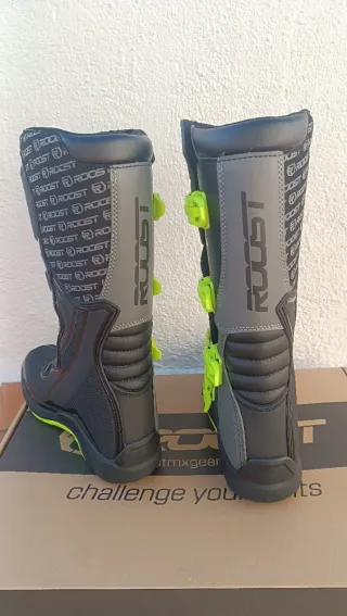 Botas Enduro Cross Roost Negras y Flúor