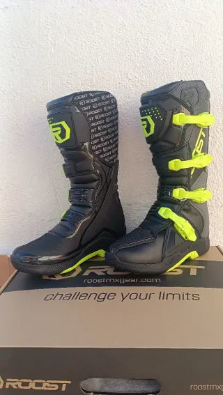 Botas Enduro Cross Roost Negras y Flúor