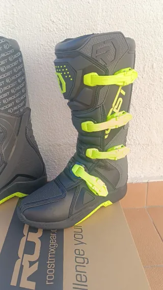 Botas Enduro Cross Roost Negras y Flúor