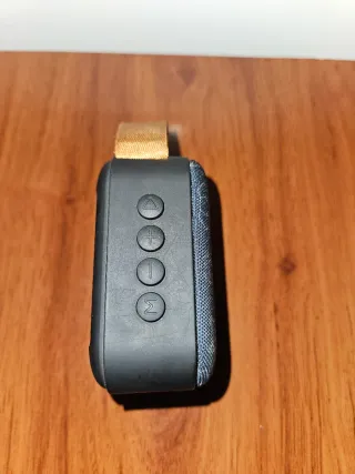 Altavoz Bluetooth Cubo The World Is Yours