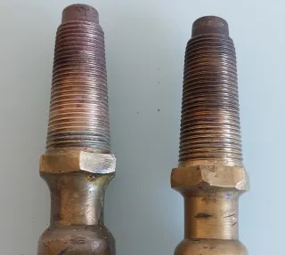 2 GRIFOS ANTIGUOS DE TONEL (27€ CADA UNO)