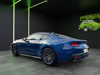 Ford Mustang 5.0 Ti-VCT V8 GT Fastback 328 kW (446 CV)