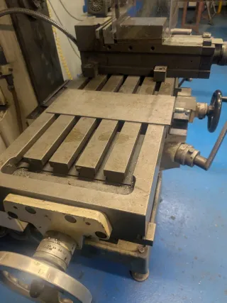 Fresadora de torreta