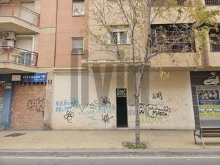 Local comercial en venta en Renfe - Bulevar 1º y 2º Fase en Jaén