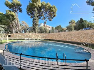 Piso en venta en Vistahermosa en Alicante