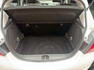 Opel Corsa 1.4 Business 66 kW (90 CV)