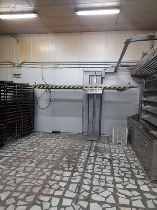 Nave industrial en venta en Santa Cruz - Industria - Polígono Campollano en Albacete