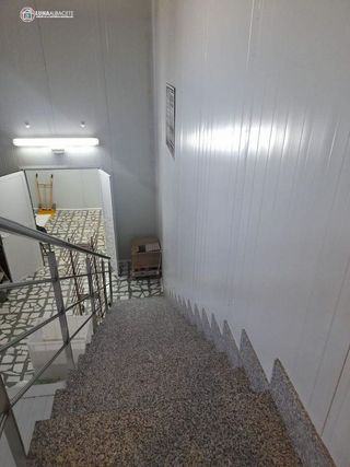 Nave industrial en venta en Santa Cruz - Industria - Polígono Campollano en Albacete