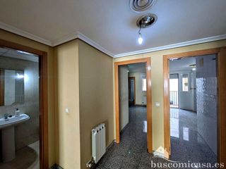 Piso en venta en Linares