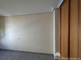Piso en venta en Linares