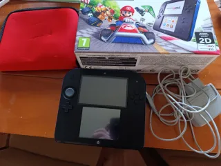 Nintendo 2DS Negra + 11 Juegos + Cargador