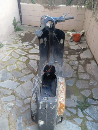 Vespa PK Negra