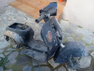 Vespa PK Negra