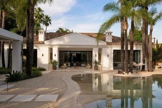 Chalet en alquiler en Los Naranjos - Las Brisas en Marbella