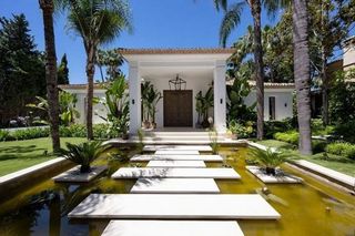 Chalet en alquiler en Los Naranjos - Las Brisas en Marbella