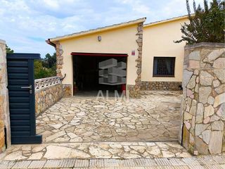 Casa en venta en Vidreres