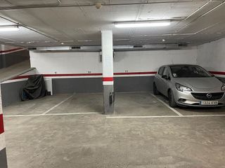 Garaje en alquiler en Centre en Hospitalet de Llobregat, L´