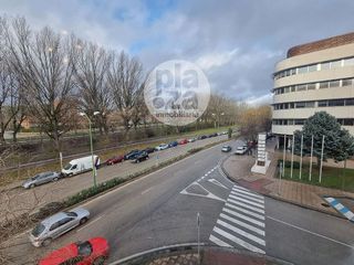 Piso en alquiler en Hospital - G3 - G2 en Burgos