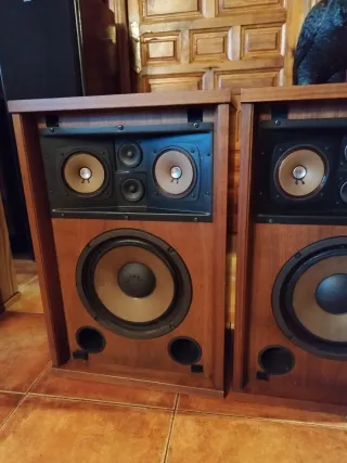 Altavoces Sansui SP-1200 Marrones