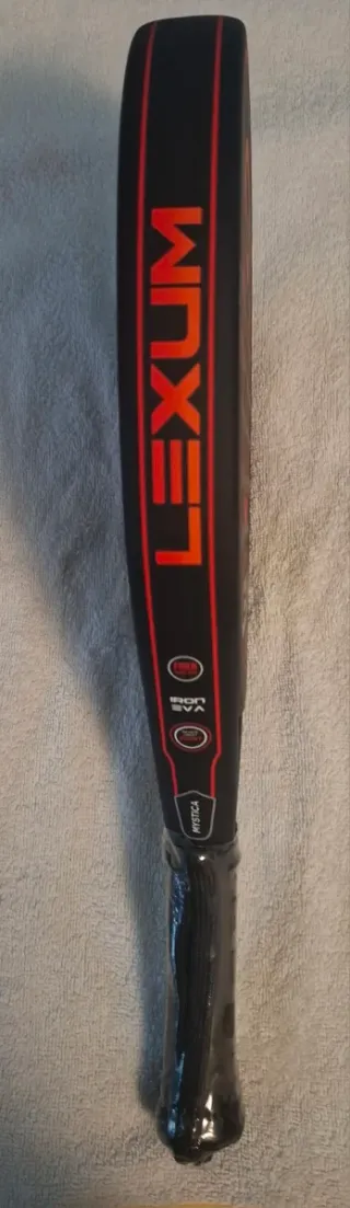 Pala de pádel Mystica Lexum Lite