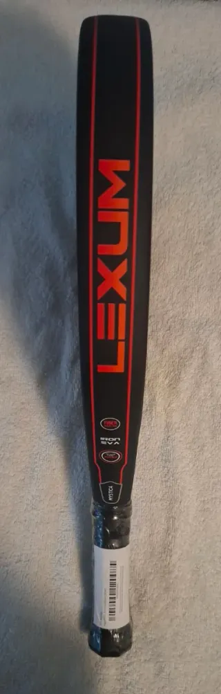 Pala de pádel Mystica Lexum Lite