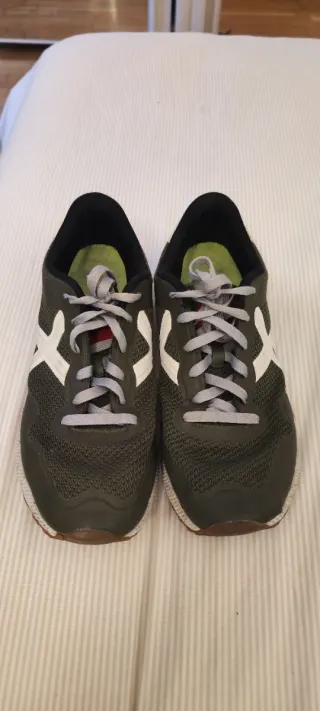 Zapatillas Munich Verdes kaki y Blancas