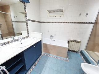 Casa adosada en alquiler en Centre en Cornellà de Llobregat