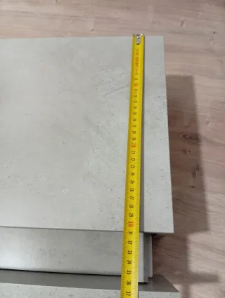 Mesitas flotantes hormigón