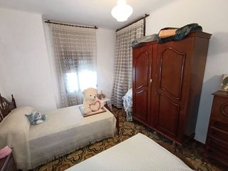 Casa adosada en venta en Linares