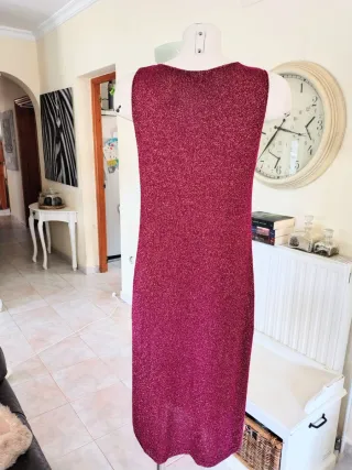 Vestido italiano burdeos hilo dorado