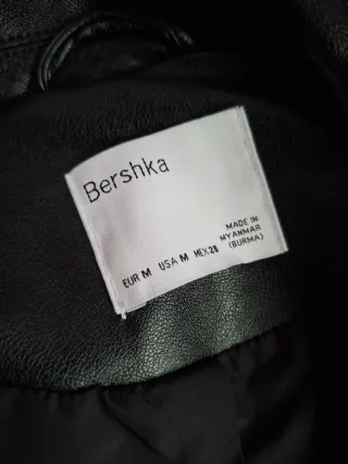 Chaqueta cuero Bershka negra