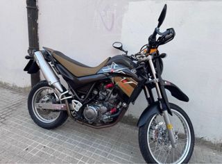 Yamaha XT660R Enduro Moto año 2008
