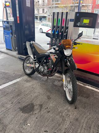 Yamaha XT660R Enduro Moto año 2008