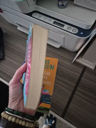 El abuelo que salto por la ventana y se largo/ ...